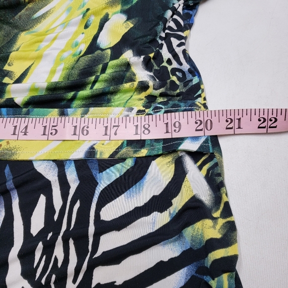 Joseph Ribkoff  Women's Multicolour Animal Pattern Short Sleeve Top Size 16 - Picture 11 of 12